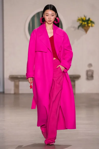 Look 3